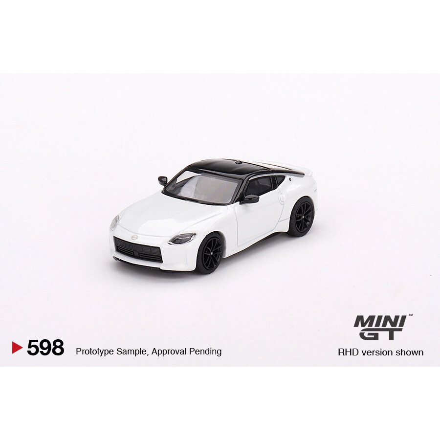MINI GT No.598 Nissan Fairlady Z Version ST 2023 Everest White RHD MGT00598