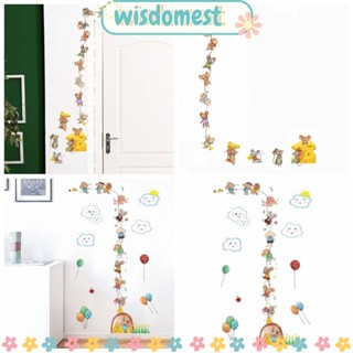 Wisdomest สติกเกอร์ติดผนัง รีเลย์เมาส์ สร้างสรรค์ เครื่องประดับประตูบ้าน ตกแต่งบ้าน รูหนูการ์ตูน