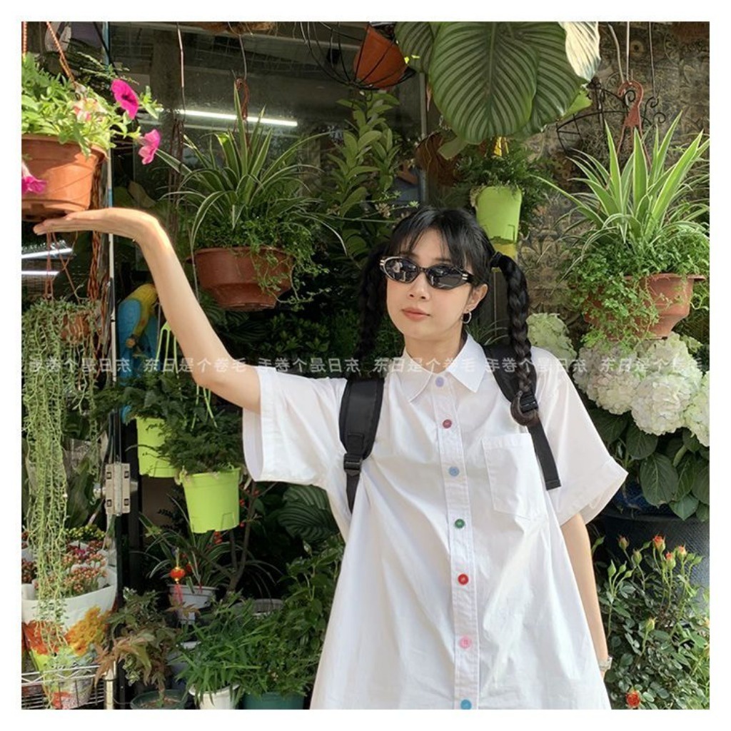 (จัดส่งจากกรุงเทพฯ) ฤดูร้อนรูปแบบใหม่ รุ้ง ปุ่ม สีขาว ของผู้หญิง หลวม เสื้อ ราคา ถูกที่สุด ดีลบีเคเค แกลเลอรีภาพที่ 5