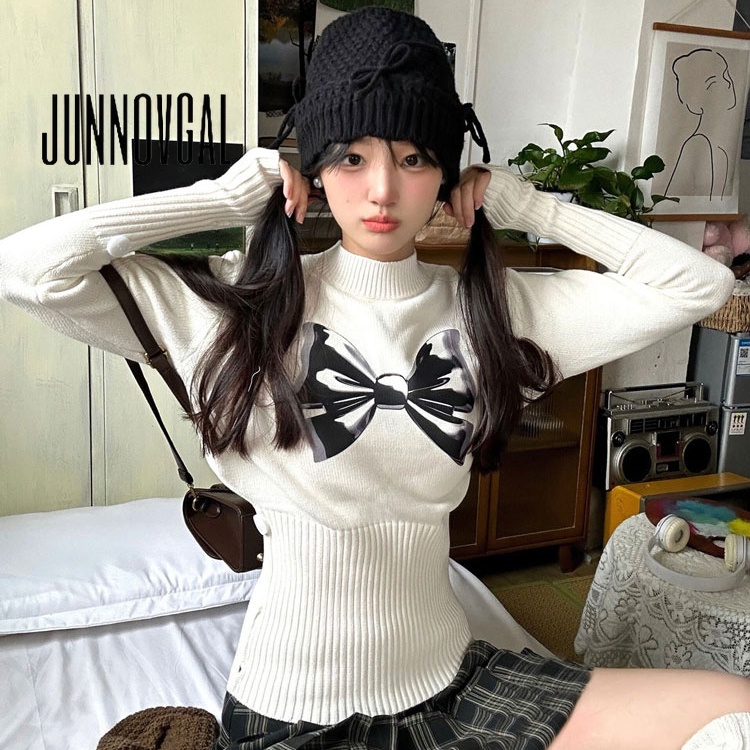 Junnovgal เสื้อยืดแขนยาว คอเต่า ทรงหลวม ประดับโบว์ แฟชั่นสําหรับผู้หญิง 2024