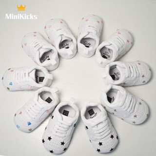 MiniKicks รองเท้าผ้าใบเด็กที่มีลายสวยงามและไม่ลื่นไหล 2023 NEW RXB2390W4K 37Z230913