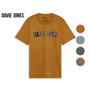 DAVIE JONES เสื้อยืดพิมพ์ลายโลโก้ สีน้ำตาล สีฟ้า สีเขียว สีกากี Logo Print T-Shirt in green TB0298BR SL GR KHสามารถปรับแ
