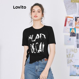 Lovito เสื้อยืดผ่าหน้า แบบสายไขว้ ชายไม่เสมอกัน ลายตัวอักษร สไตล์ลำลอง สำหรับผู้หญิง L59ED031 (สีดำ)