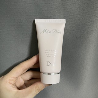 Dior Miss Sweetheart โลชั่นน้ําหอม ให้ความชุ่มชื้น ติดทนนาน 50 มล.