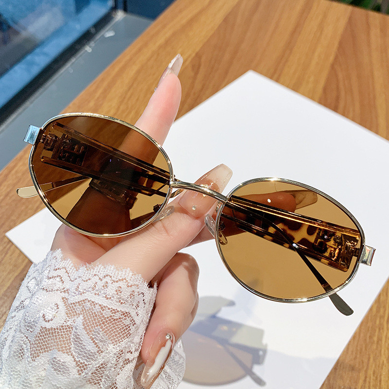 สินค้าพร้อมCOD (San9)แฟชั่น Ulzzang Metal Oval Frame แว่นกันแดดป้องกันรังสียูวีของผู้หญิง - รูปที่ 3