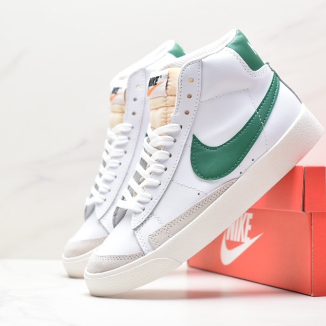 Nike Blazer Mid '77 SUEDE รองเท้าผ้าใบลําลอง สีขาว สีเขียว