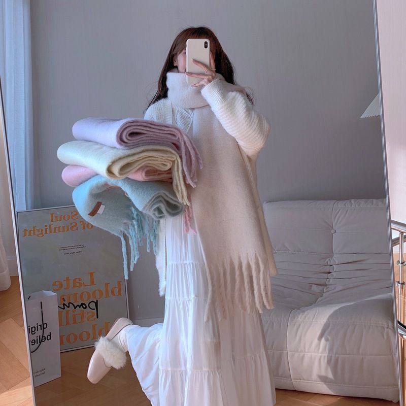 ผ้าคลุมไหล่ ผ้าพันคอ ผ้าแคชเมียร์เทียม แบบนิ่ม ให้ความอบอุ่น สีพื้น เข้ากับทุกการแต่งกาย แฟชั่นฤดูหนาว สไตล์แฟนตาซี สําหรับนักเรียนหญิง
