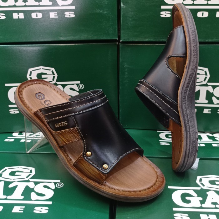 Gats SL 903 รองเท้าแตะหนังแท้สีดํา By Gats