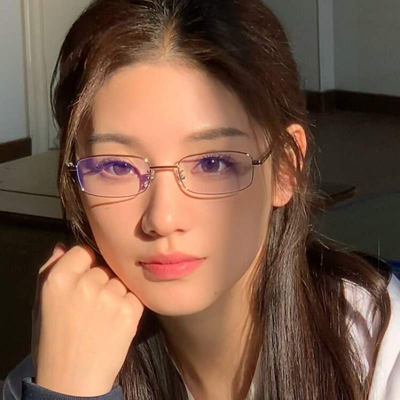 1 ชิ้น โลหะ สี่เหลี่ยมเล็ก กรอบแว่นตา ย้อนยุค เรียบง่าย ธรรมดา แว่นตาสําหรับผู้หญิง แคบ กรอบแว่นตา อุปกรณ์แว่นตาใส