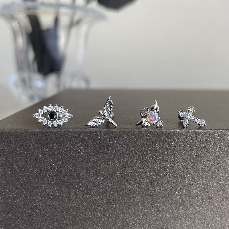 Jojo COCO 4 ชิ้น ตาปีศาจ กระดูกหู สตั๊ด สไตล์พังก์ ไฮโปอัลเลอร์จีนิก ต่างหู Unisex