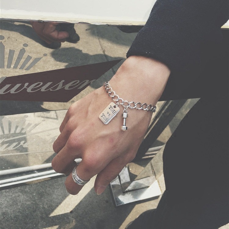 เครื่องประดับ สร้อยข้อมือ สายโซ่โลหะ จี้ดัมเบล สไตล์วินเทจ แฟชั่นคู่รัก สําหรับผู้ชาย และผู้หญิง