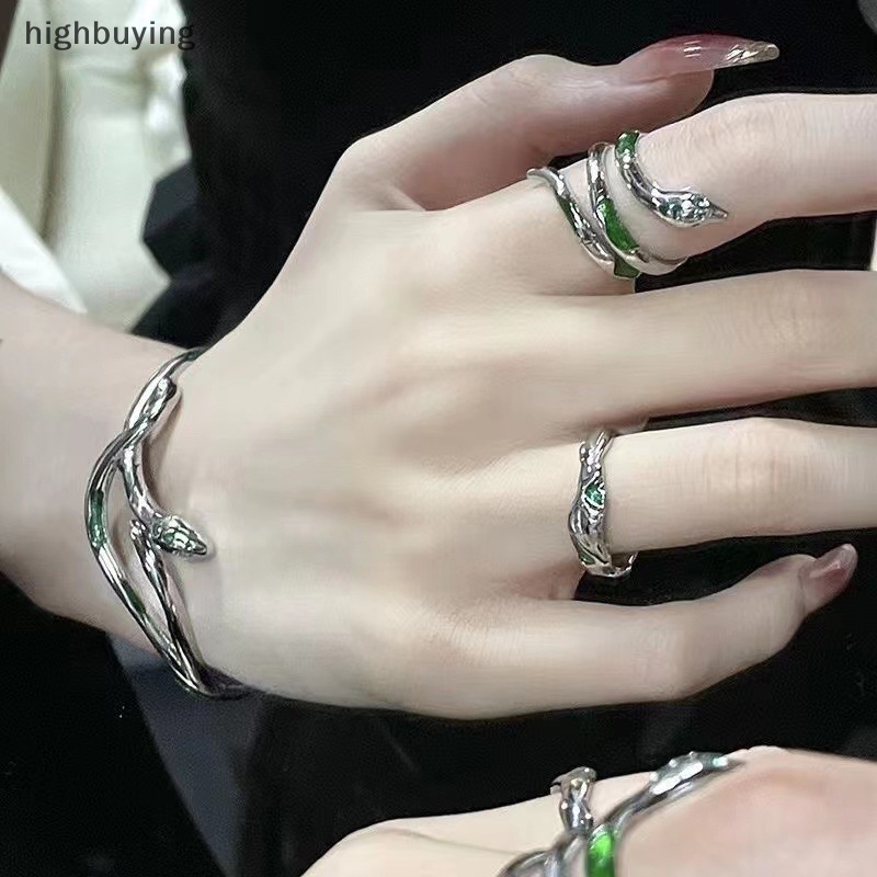 [highbuying] พังก์ สัตว์ งู สร้อยข้อมือ ฮิปฮอป คริสตัล สร้อยข้อมือ เปิดแหวน สําหรับผู้หญิง สไตล์มืด บุคลิกภาพ แฟชั่น เครื่องประดับ ของขวัญ ปาร์ตี้ สินค้าใหม่