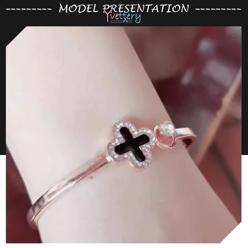 พร้อมส่งแฟชั่นกุหลาบทองสร้อยข้อมือสร้อยข้อมือ Lucky Clover สร้อยข้อมือสุภาพสตรีอารมณ์เปิดเครื่องประด