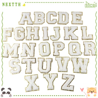 Nextth แผ่นแพทช์ ปักลายตัวอักษร Chenille Chenille มีกาวในตัว สีขาว สําหรับรีดติดเสื้อผ้า DIY 26 ชิ้น