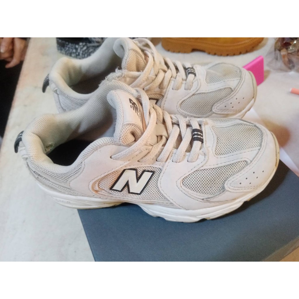 ของแท้ !! รองเท้าเด็ก new balance มือสอง ( มีกล่องให้ )