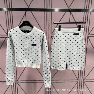 6MXX MIU MIU 23 autumn and winter New polka dot Jacquard knitted two-piece set chest letter knitted shirt skirt slimming