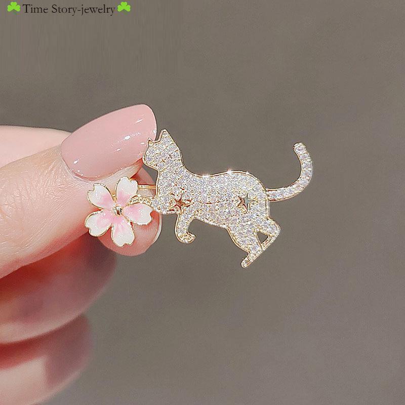 โกลเด้นน่ารักเชอร์รี่คิตตี้สุภาพสตรีระดับไฮเอนด์ชุดสูทเข็มกลัดอุปกรณ์เสริมผ้าพันคอ  เข็มกลัดอุปกรณ์เสริมเครื่องแต่งกาย เข็มกลัด