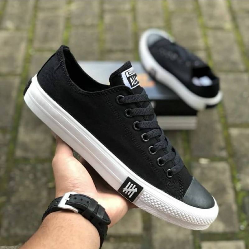 SEPATU CONVERSE ALLSTAR UNDEFEATED CHUCK TAYLOR/ALLSTAR PETIR แฟชั่น