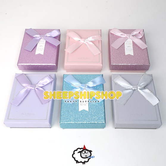 PLAIN GLITTER V GIFT BOX 9.5X7.5X2.7 ซม. / กล่องของขวัญเครื่องประดับสร้อยคอแหวน