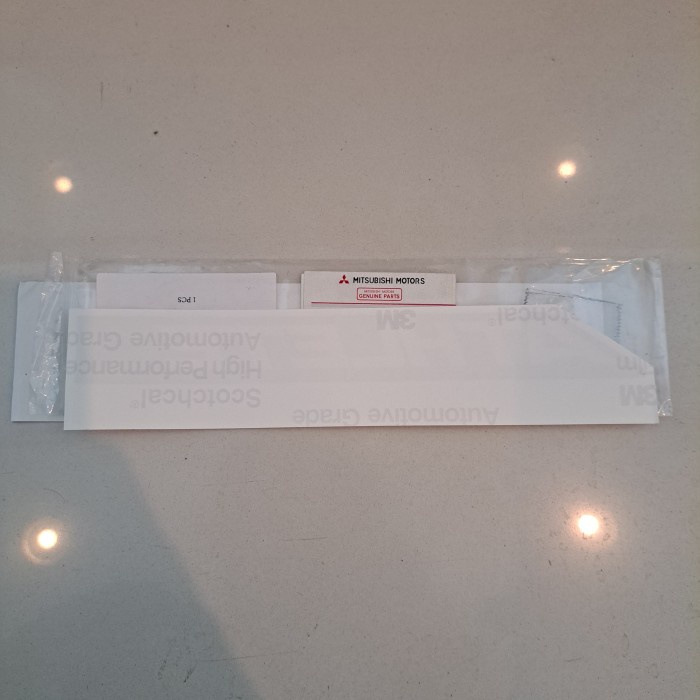 สติ๊กเกอร์นักกีฬา Mitsubishi All New Triton KL3 ดั้งเดิม