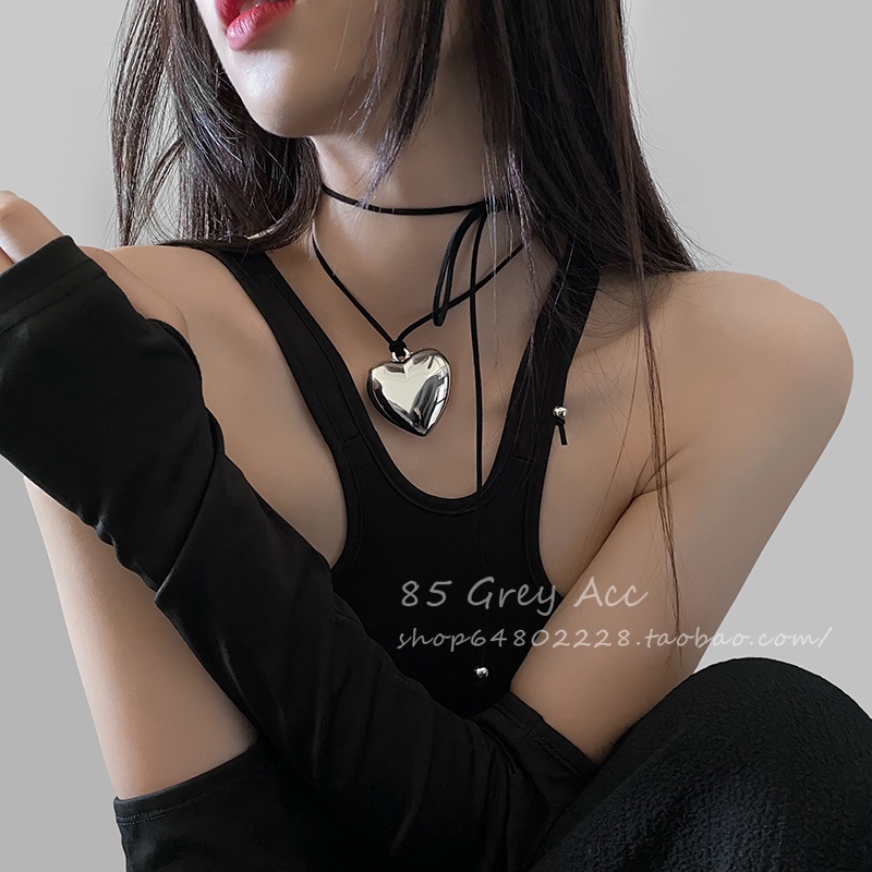 Goth สร้อยคอโชคเกอร์ ผ้ากํามะหยี่ จี้รูปหัวใจ ประดับโบว์ ขนาดใหญ่ ปรับได้ สีดํา หรูหรา เครื่องประดับ สําหรับผู้หญิง