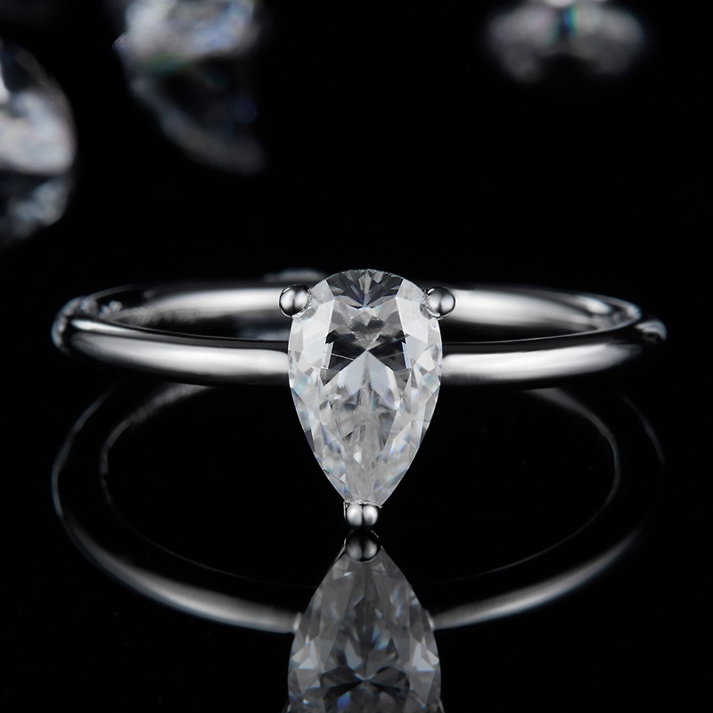 จริง Moissanite 1ct 5*8 มม.คลาสสิก Pear ตัดสีขาว D Elegant แหวน S925 เงินสเตอร์ลิงพร้อมการรับรอง GRA สามารถ Pass Test สําหรับหมั้นงานแต่งงานพิธีข้อเสนอ