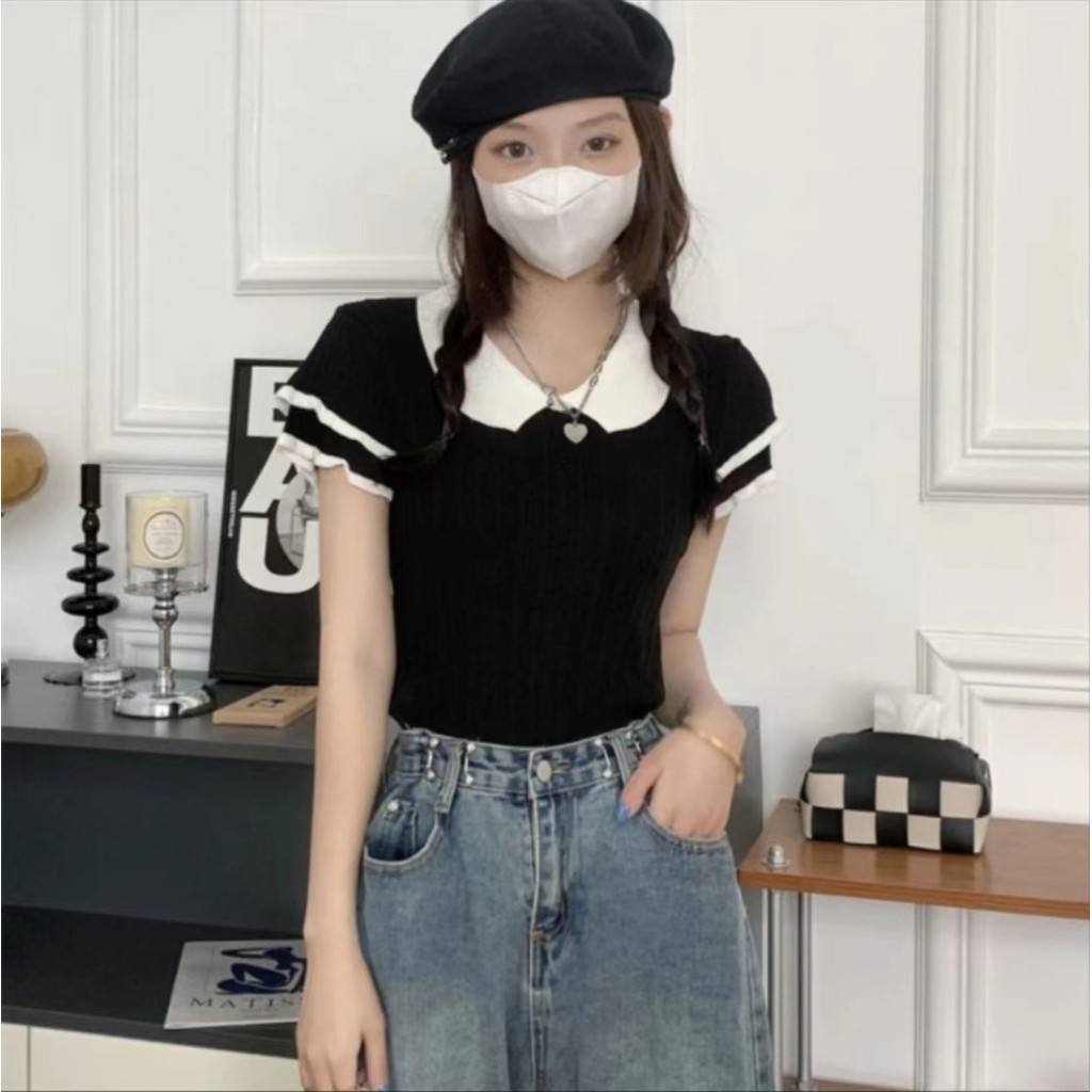 คอตุ๊กตาแบบเจาะรู เสื้อยืดแขนสั้นถักไหมน้ำแข็งสำหรับผู้หญิง ฤดูร้อน ดีไซน์บาง สไตล์เฉพาะตัว สไตล์กำม