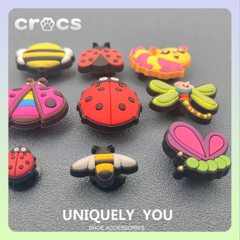 jibbitz crocs หัวเข็มขัด รูปการ์ตูนผึ้ง ตัวติดรองเท้า crocs แมลง อุปกรณ์เสริม สําหรับตกแต่งรองเท้า jibbitz crocs เกาหลี