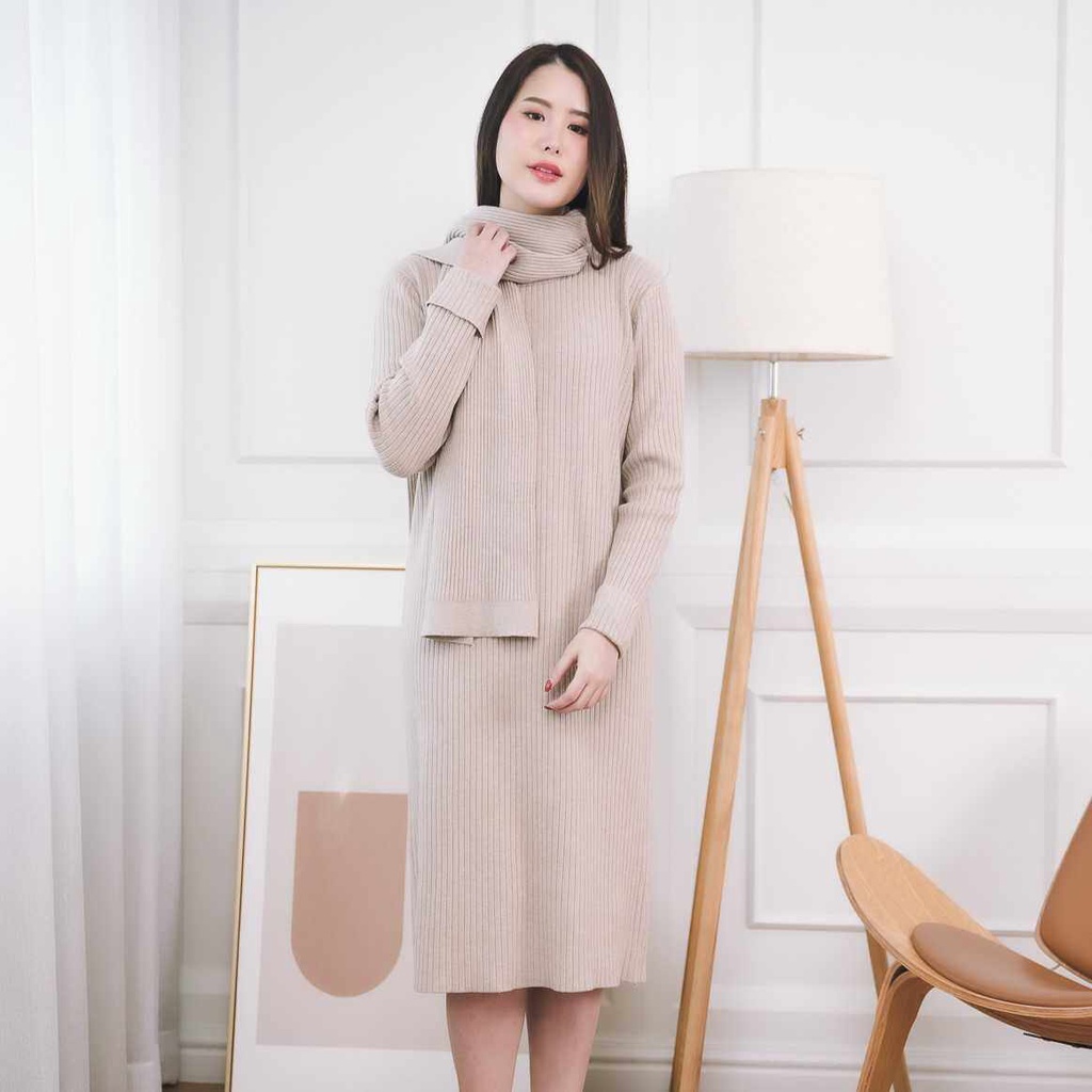 SNOWCOVER - SC156 Jane Knit Dress with Scarf เดรสไหมพรมคอกลม เข้าเซตสีเดียวกับผ้าพันคอ เดรสทรงยาว ปลายแขนพับ เรียบหรูมาก