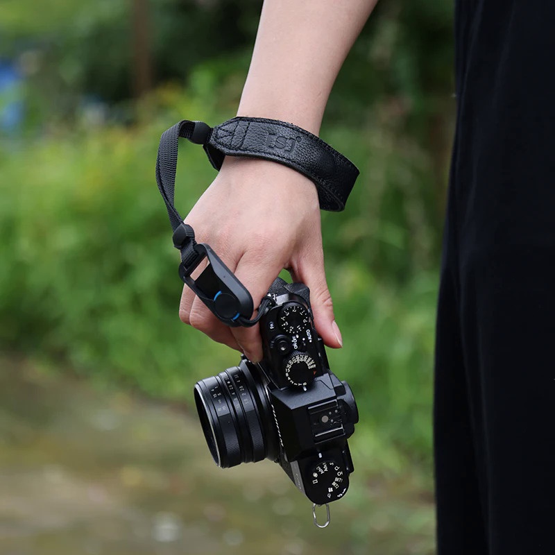 Leather Wrist Strap SLR Camera Canon 850 Nikon Z5 Z6 Fuji XT4 Sony A7R3 Leica Olympus Micro Single Q