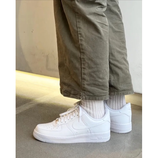 Nike Air Force 1 Low 07 รองเท้าผ้าใบ