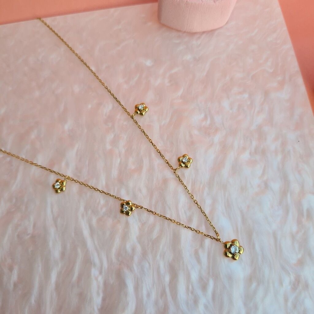 (WELRY.acc) พร้อมส่ง สร้อยคอลายดอกไม้เล็ก รุ่น Flora