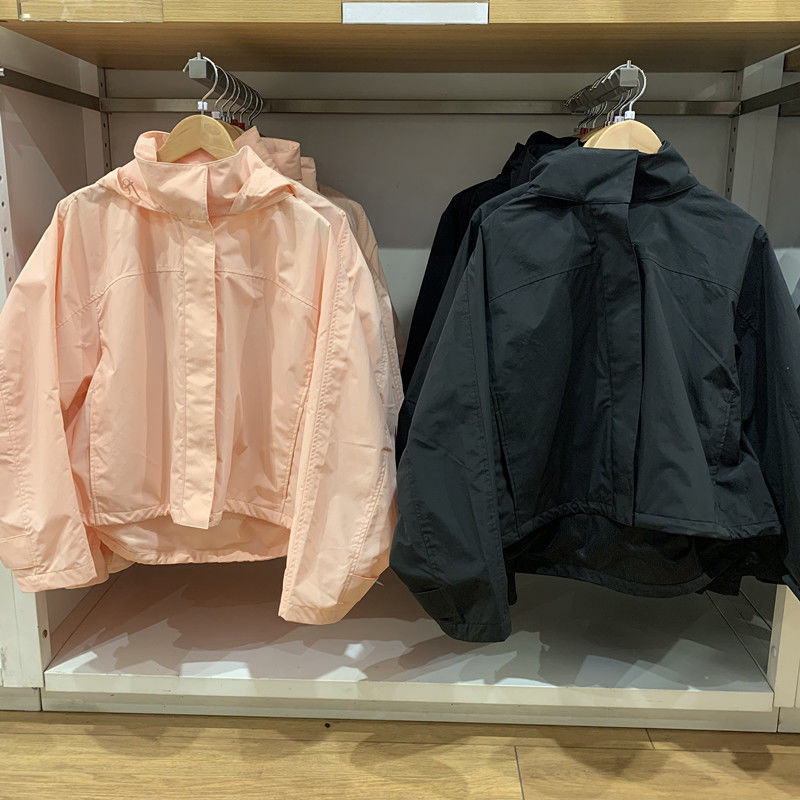 474894Simple Jacket Womens Japanese Single Short Jacket 2025 Hooded Stand Collar Windproof สีทึบ All-Match ฤดูใบไม้ผลิมะเขือยาว