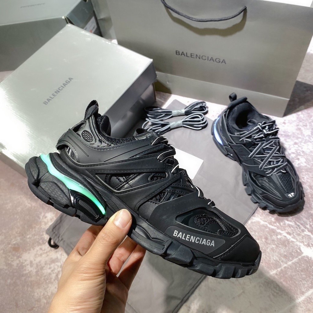 Balenciaga track 3.0 รองเท้าผ้าใบสีดำผู้ชายผู้หญิง unisex sport ไฟ led รองเท้า 4 สีไม่มีกล่อง