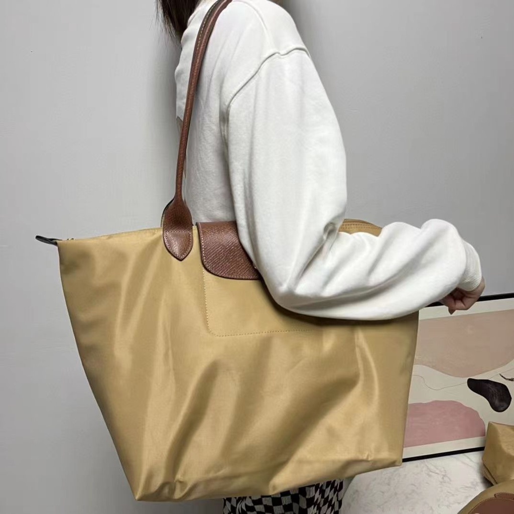 War Horse กระเป๋าถือสตรี Tote Bag หนังแคนวาสสีเหลืองทะเลทรายใหม่