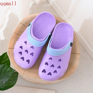 CROCS Qqmall รองเท้าแตะ EVA พื้นนิ่ม กันลื่น กันน้ํา ลายมิกกี้เมาส์ ฉลุลาย เหมาะกับคู่รัก