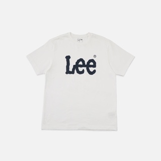 LEE เสื้อยืดแขนสั้นผู้ชาย / ผู้หญิง คอลเลคชั่น Fits Em All ทรง COMFORT รุ่น LE S123MTSSN06 สีครีม ลี เสื้อยืด เสื้อผ้า เสื้อผ้าผู้ชาย