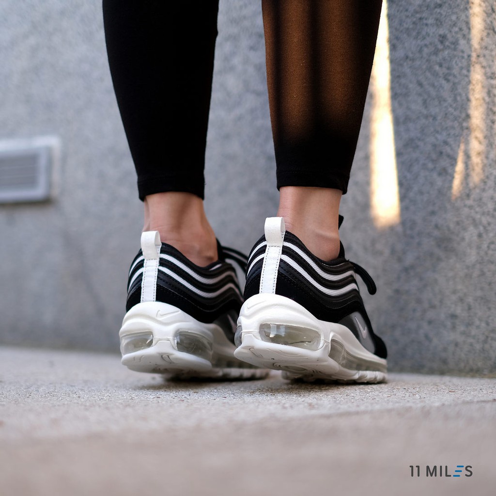 ของแท้ !!!! พร้อมส่ง วิ่งผู้หญิง Nike รุ่น Nike Air Max 97 รองเท้า free shipping