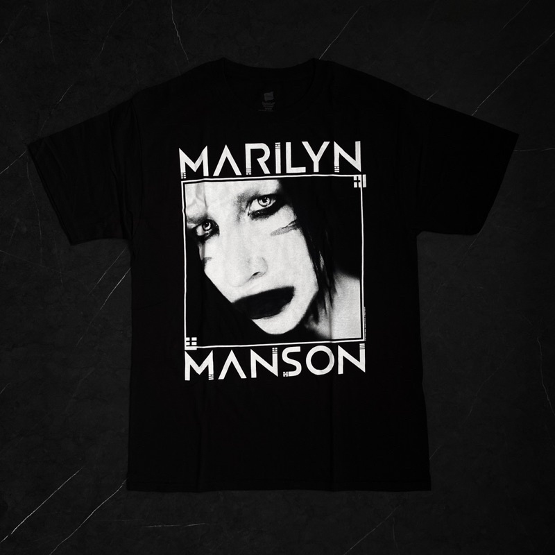 เสื้อยืด เสื้อยืด พิมพ์ลาย Marilyn Manson - Villain 2012 Tour Original Official สําหรับผู้ชาย และผู้หญิง