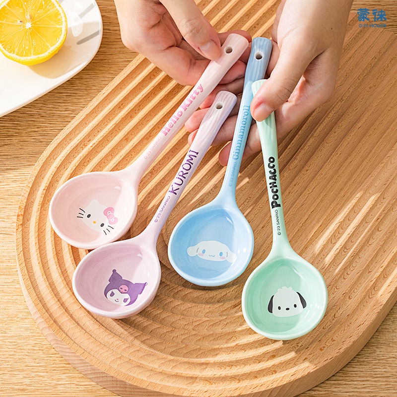 Kawaii Sanrios Kuromi Cinnamoroll ช้อนซุปเซรามิค ด้ามจับยาว ช้อนซุปคิตตี้น่ารัก ขนาดใหญ่ สําหรับใช้ในบ้าน