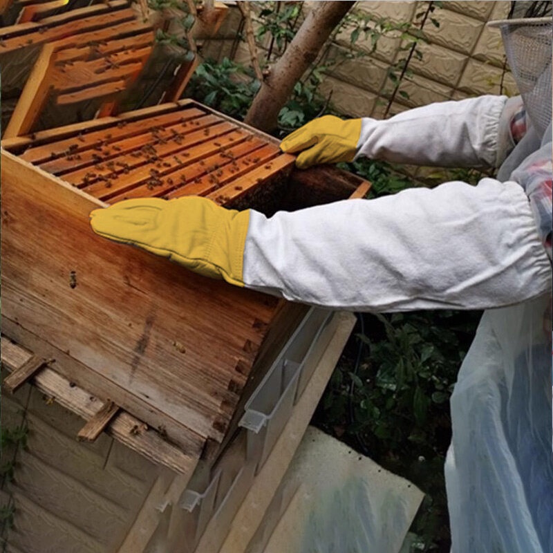 พร้อมส่ง อุปกรณ์สำหรับเลี้ยงผึ้ง ชุดอุปกรณ์เลี้ยงผึ้ง เสื้อกันผึ้ง เสื้อกันผึ้งต่อย เสื้อป้องกันผึ้ง