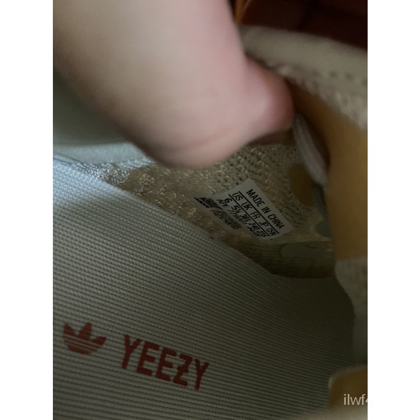 ยางเด็กของแท้ 100% Adidas Yeezy Boost 350 v2 Beige Photochromic Coconut Running Sh รองเท้า new
