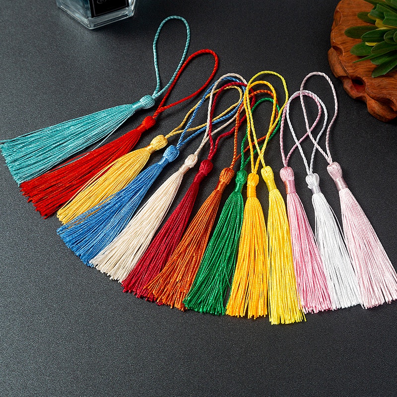 [Fashion Decorations] หมอนห้อยจี้ลูกบอล ประดับพู่ ขนาดเล็ก
