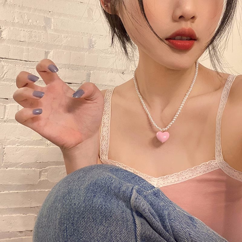 สร้อยคอไข่มุกรูปหัวใจผู้หญิงแสงหรูหรา Niche ออกแบบโซ่ไหปลาร้าระดับไฮเอนด์-Ranliyy