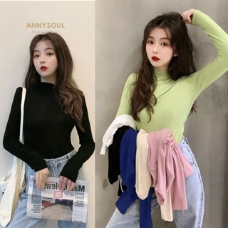 เสื้อยืดเเขนยาวทรงสลิมฟิตเข้ารูปสำหรับสาวฮอต