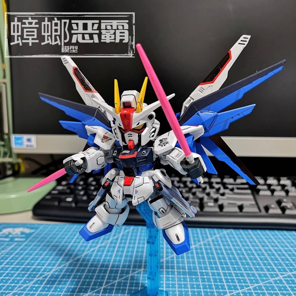 Flying Wing Gundam HG Strike Freedom Seven Swords Kshatriley Mobile Suit Flying Wing Unicorn Red
