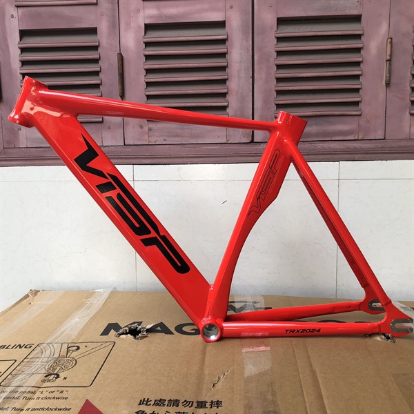 ส้อมคาร์บอนโครงเกียร์คงที่ VISP TRX2024 (ไม่รวมถ้วยคอ)