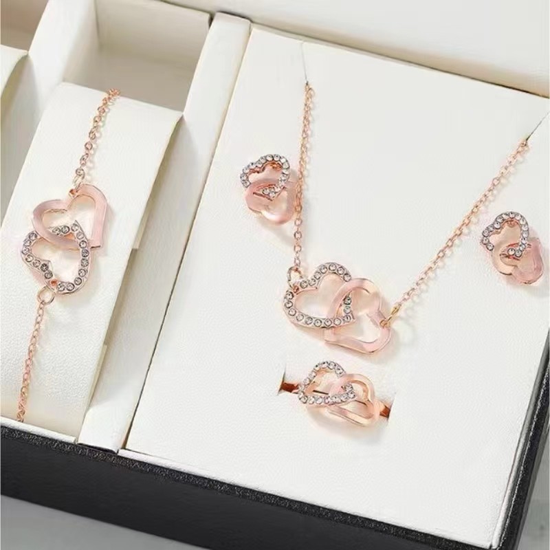 Watch+Jewelry นาฬิกาผู้หญิงสายหนัง Starfish Dial Lady Quartz Watches Set