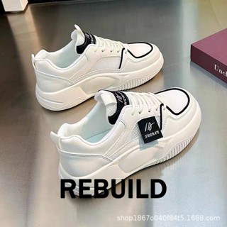 REBUILD รองเท้าผ้าใบผู้หญิง สีขาว พื้นหนา รองเท้าผ้าใบส้นสูงส้นหนา รองเท้าแฟชั่น ผูกเชือก 2023 NEW FYD2390QHX 37Z230913