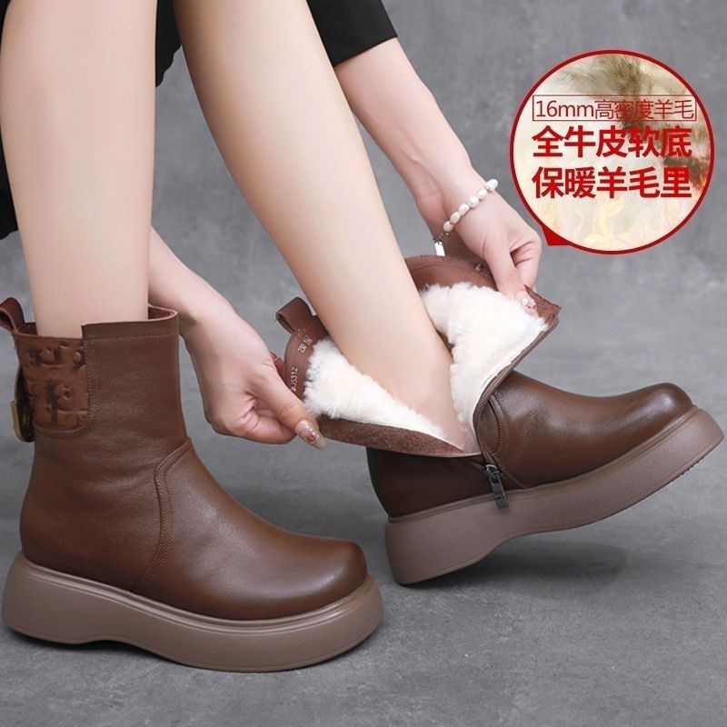 【สินค้าพร้อม】 รองเท้าบูทมาร์ติน หนังวัวแท้ พื้นนิ่ม ข้อสั้น แบบหนา กันหิมะ ให้ความอบอุ่น แฟชั่นฤดูหนาว สําหรับผู้หญิง